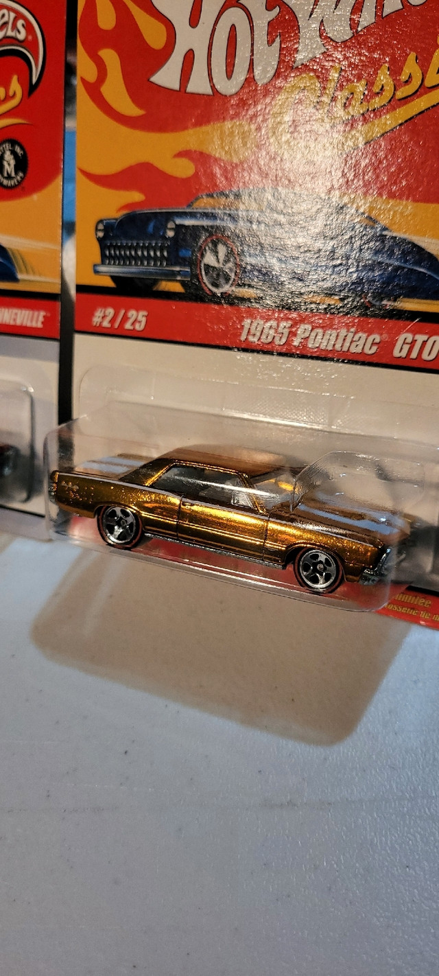 Hot Wheels Classics Series 1 and 5 GTO & Bonneville $10 each in Arts & Collectibles in Barrie - Image 2