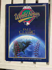 1992 MLB WORLD SERIES OFFICIAL PROGRAM, TORONTO BLUE JAYS in Arts & Collectibles in City of Toronto