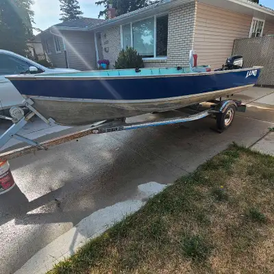 SENIOR OWNED LUND S16 DEEP AND WIDE DRY FISHING BOAT. 4 ROD HOLDERS, HI BACK DRIVERS SEAT. 2019 MERC...