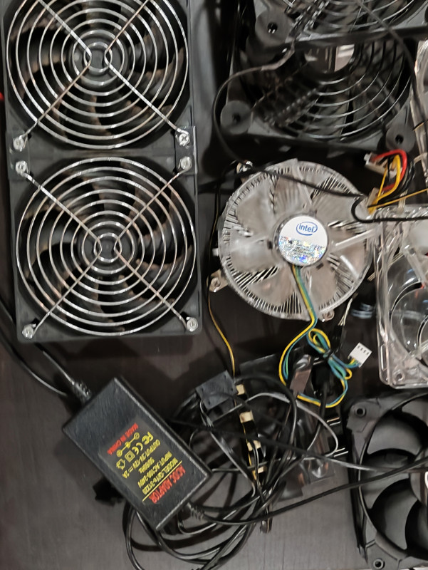 PC Cooler and Fan Box Hyper 212 Evo NZXT Corsair Coolermaster Li in System Components in Markham / York Region - Image 4