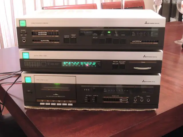Mitsubishi 3-Piece Stereo System + FREE Koss M85 Plus Speakers in Stereo Systems & Home Theatre in Mississauga / Peel Region - Image 4