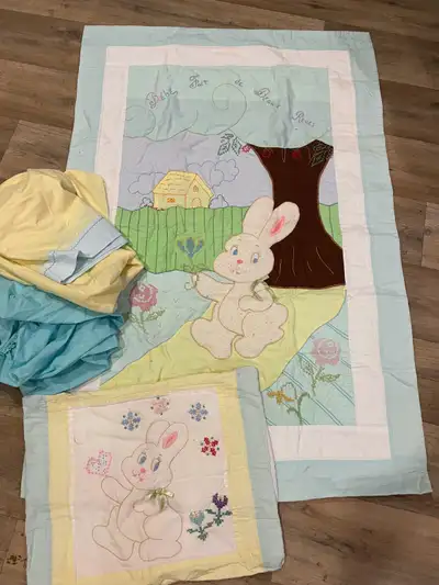 Couverture pour bébé Type patchwork Fait entièrement à la main L’ensemble comporte Un drap plat, un...