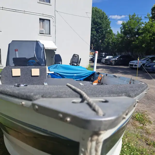 Bateau Legend in Powerboats & Motorboats in City of Montréal - Image 2