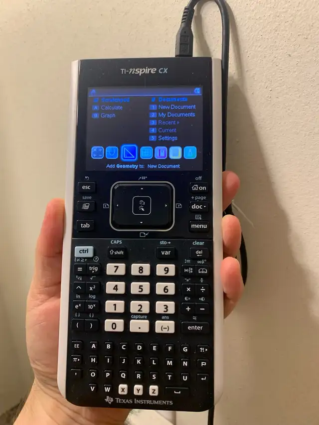 Texas Instruments TI-nspire CX Graphing Calculator  in General Electronics in Burnaby/New Westminster - Image 4