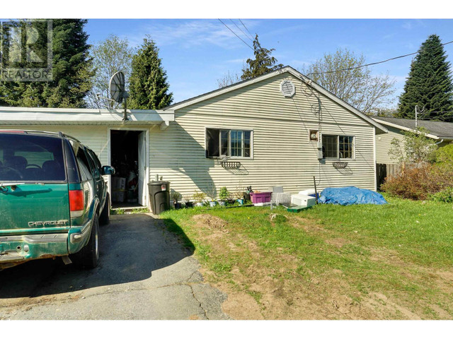 Two great investment opportunities - Renters Included ! in Houses for Sale in Kitimat - Image 2