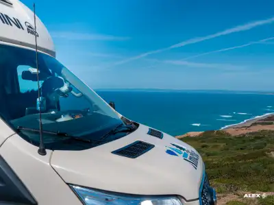 iable, Économique et Prêt à Partir. C'est à votre tour de vivre vos rêves! Tu veux un véhicule compa...