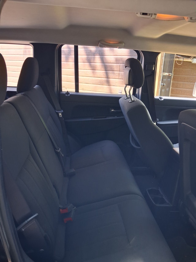 Jeep Liberty Sport 4x4 2012 – 196 200 km – 6 400 $ — photo 5