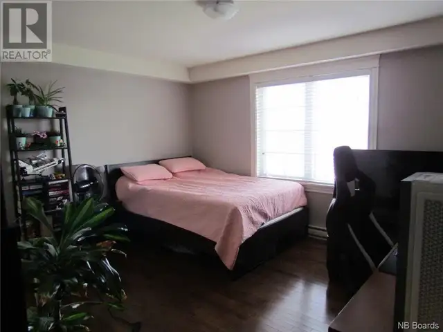 2 Bed apartment/condo with balcony, den and underground parking in Long Term Rentals in Fredericton - Image 11