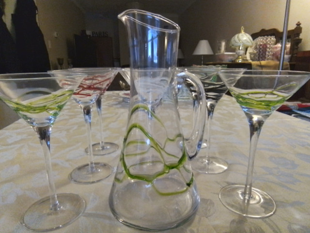 LONG STEM CLEAR COLOUR FUSION MARTINI, COCKTAIL GLASSES (8) in Arts & Collectibles in City of Toronto