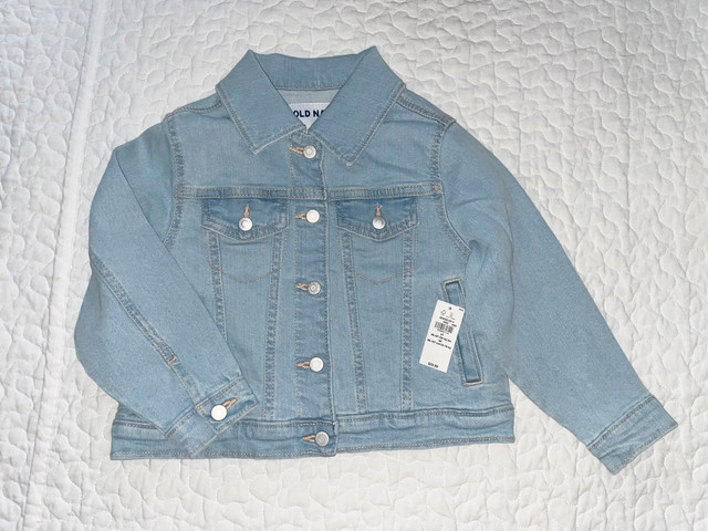 BNWT Light-Wash Jean Jacket for Toddler Girls (4T) in Clothing - 4T in City of Toronto - Image 2