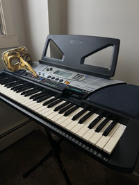  Yamaha PSR-340 Electronic Piano