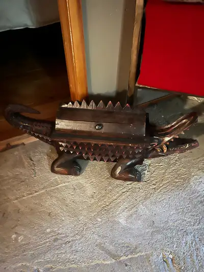 crocodile trunk wood, View more