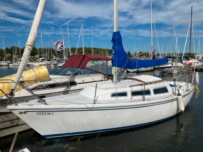 Catalina C-27 for sale. Currently in the water on southern Georgian Bay, the rest of this season and...