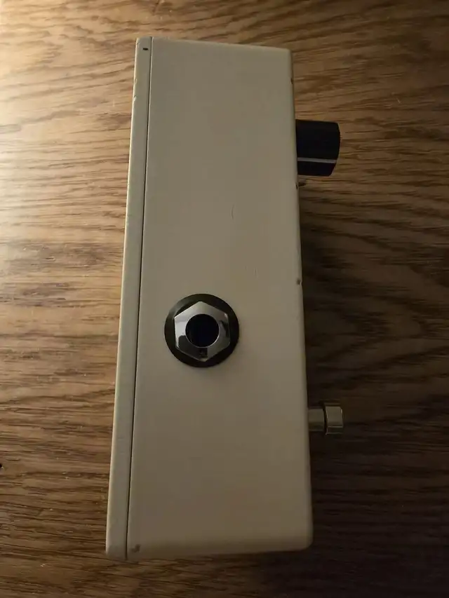 Space or Die Variable Octave Generator Pedal in Amps & Pedals in City of Toronto - Image 6