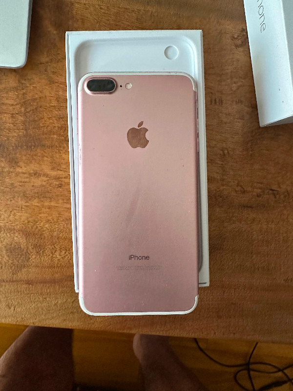 iPhone 7 Plus 256 gig dans Téléphones cellulaires  à Ville de Montréal - Image 3