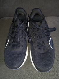 New Saucony Women's Freedom 4 Running Shoes   Sz 6,$20reg $200