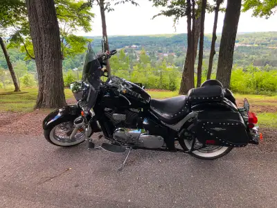 Beautiful C50T ready for the road just needs rider. 805 cc engine , good on insurance but big enough...