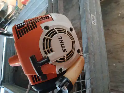 STIHL FS 120 BRUSH CUTTER GAS BRUSH CUTTER/TRIMMER BARELY USED $325.00 or best offer