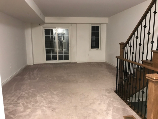 Separate bedroom available from May1st 2024 in Short Term Rentals in Oshawa / Durham Region
