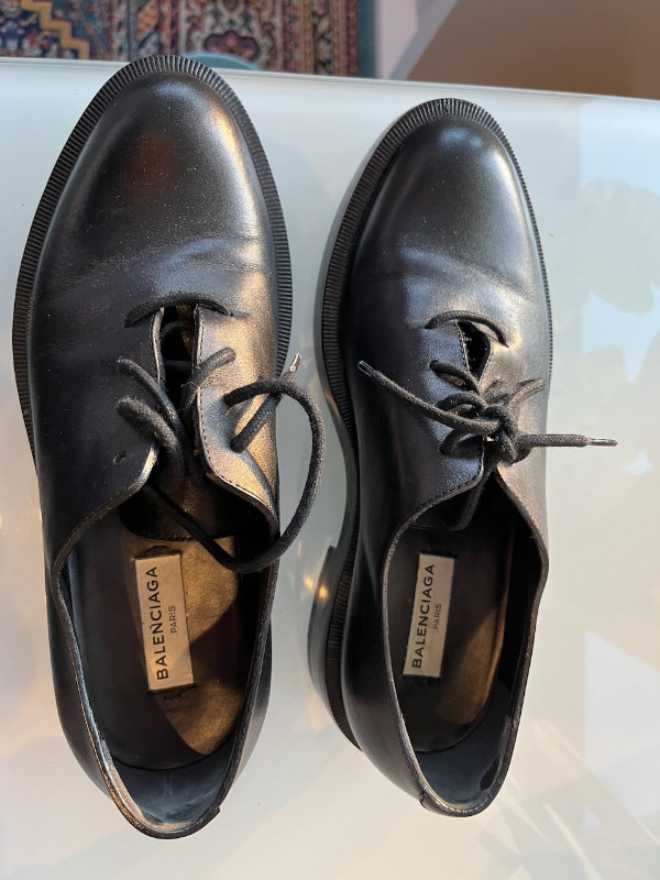balenciaga men's black dress shoes dans Chaussures pour hommes  à Ville de Montréal - Image 3