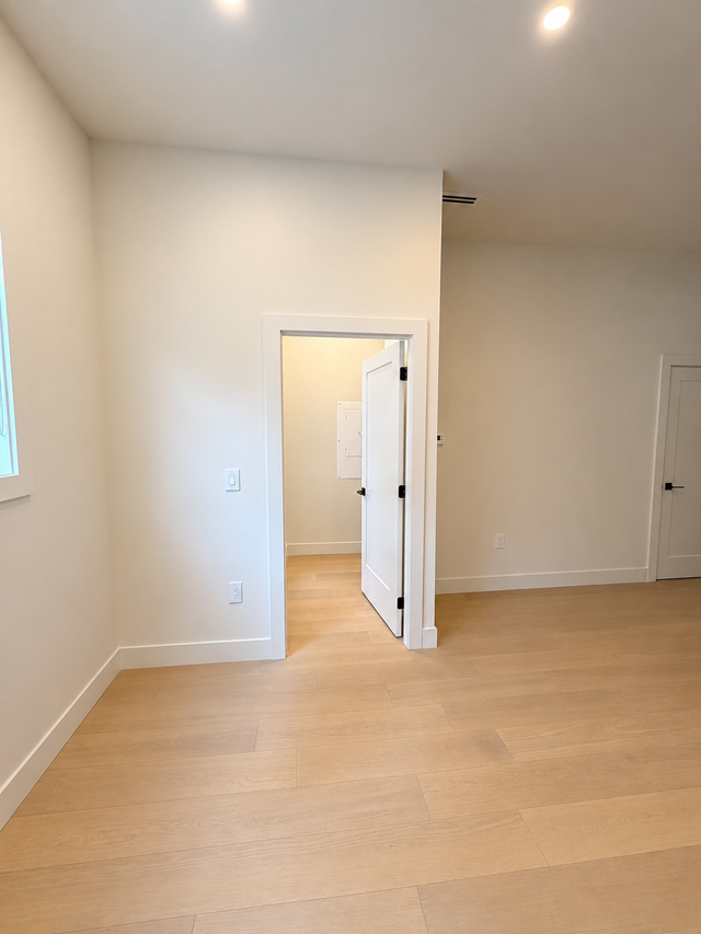 2026 NEW ground floor 2-bed, 1 bath suite for rent $2500/month in Long Term Rentals in Burnaby/New Westminster - Image 4