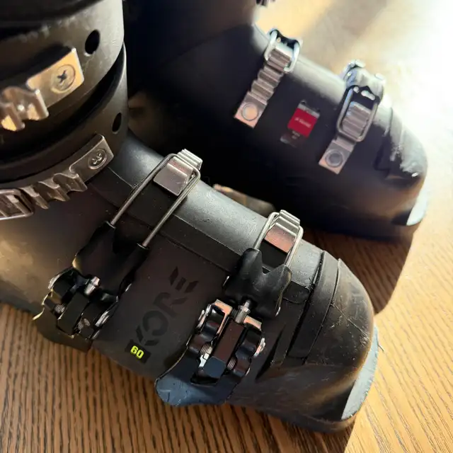 Head Kore 60 Junior Ski Boots – Size 23.5 in Ski in Calgary - Image 4