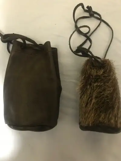 leather drawstring pouch Beaver fur, View more
