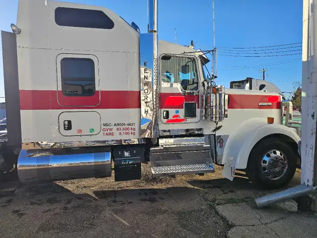 kenworth w900 for sale 2020 in Heavy Trucks in Edmonton - Image 3