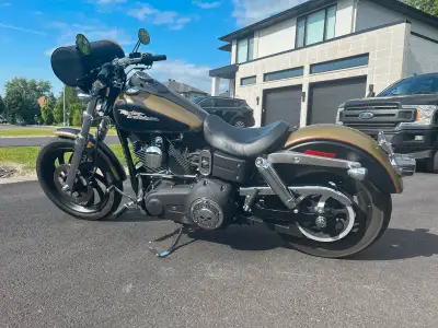Harley FXDBI 2008, 20 003 km, cylindrée 1573, 96 pouces cube, sièges simple et double, mags, guidon...