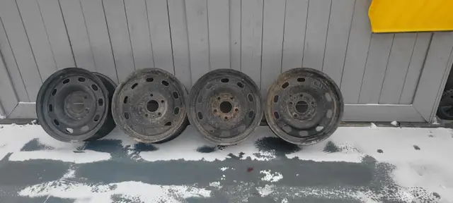 Pneus (hiver) NokianTyres // Jantes acier 17'' (RAM 2016) in Tires & Rims in Laval / North Shore - Image 8