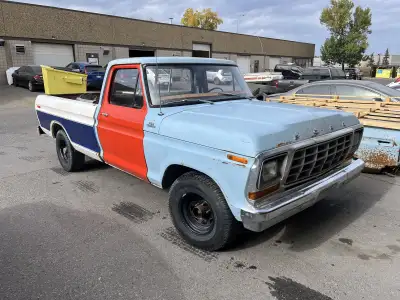 Selling one of my projects. Too many on the go 1979 f100 2wd drive . 351M automatic. Runs drives all...