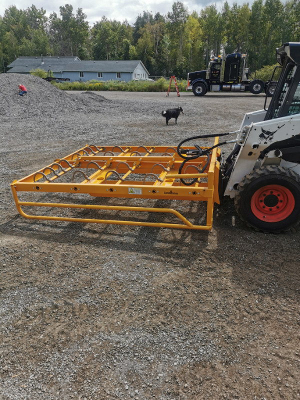 Bale Accumulator for Skid Steer in Heavy Equipment Parts & Accessories in North Bay - Image 3