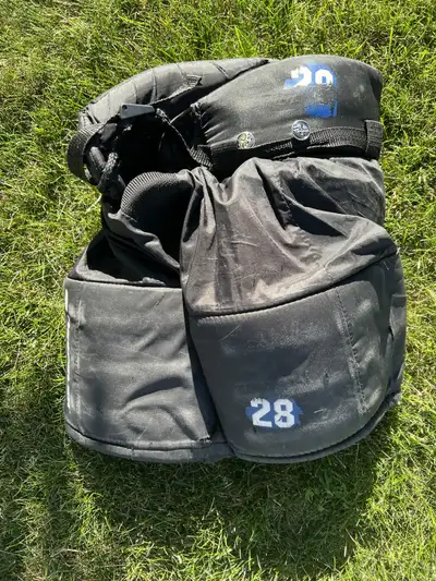 Hespeller Junior small hockey pants, View more