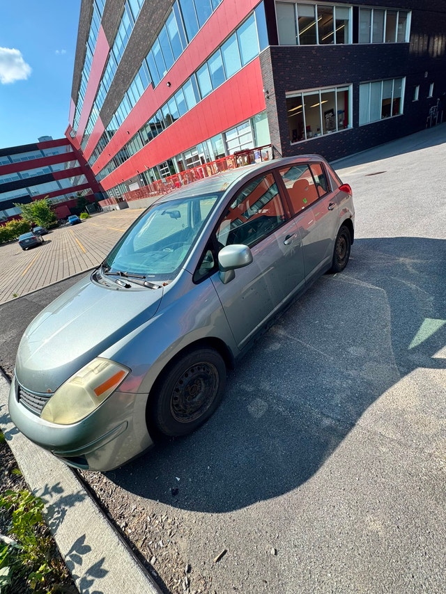 Car Nissan versa — photo 4