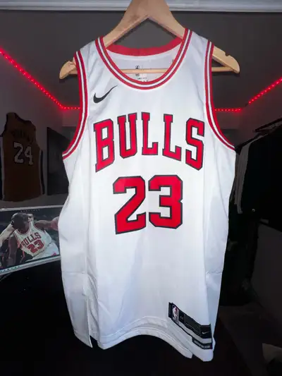 Micahel Jordan Chicago Bulls White NBA Jersey