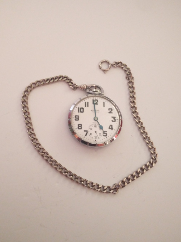 Montre de poche mécanique suisse Rodania vintage avec chaîne dans Bijoux et montres  à Laval/Rive Nord - Image 2
