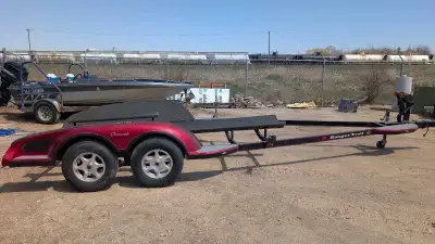 2003 Ranger bass boat trailer 19' from back of bunk to adjustable front winch. Hydraulic disk brakes...