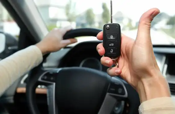 Car Locksmith Mississauga - Auto Fobs- Car key Programming in Other Parts & Accessories in Mississauga / Peel Region - Image 8