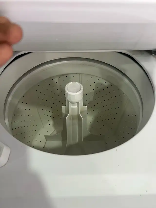 white 27 inch w stack 2 in 1 washer electric dryer set  in Washers & Dryers in Mississauga / Peel Region - Image 6