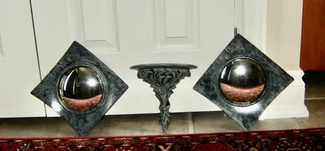 Vintage Attractive Decorative Wall Mirrors & Lovely Wall Sconce in Arts & Collectibles in City of Toronto - Image 3