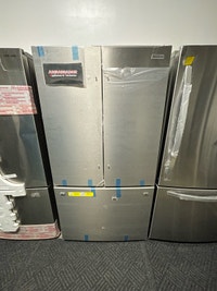 NEW 36” Frigidaire Interior Water&Ice Fridge (Stainless Steel)   London Ontario Preview
