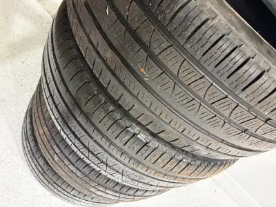 4-Good truck summer tires Approx 15,000 km left on them Firelli 285/45 R 22 $500 takes all four !