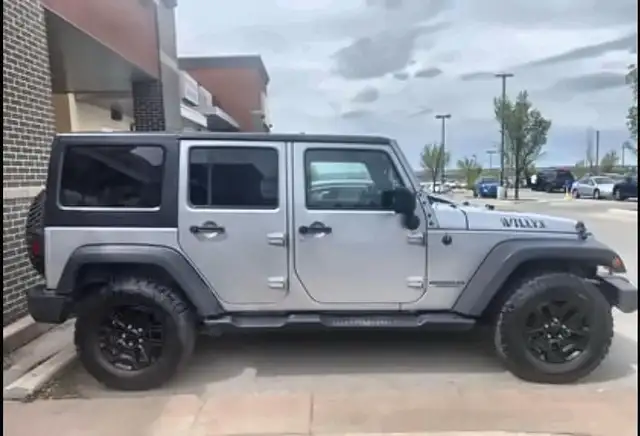 2017 Jeep Wrangler Willys581029101474959364