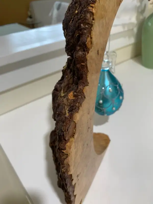 LIVE EDGE ORNAMENT STAND - ORNAMENT INCLUCED in Holiday, Event & Seasonal in Ottawa - Image 8