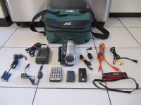 JVC Model GR-DVL300U Mini DV Digital Camera Complete Accessories