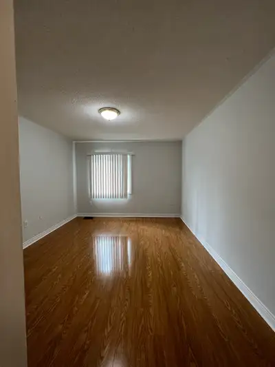 ✨ Private Room for Rent – Multiple Rooms (Quadruplex Home) Private Washroom ️ Shared Kitchen ‍♂️ Wal...