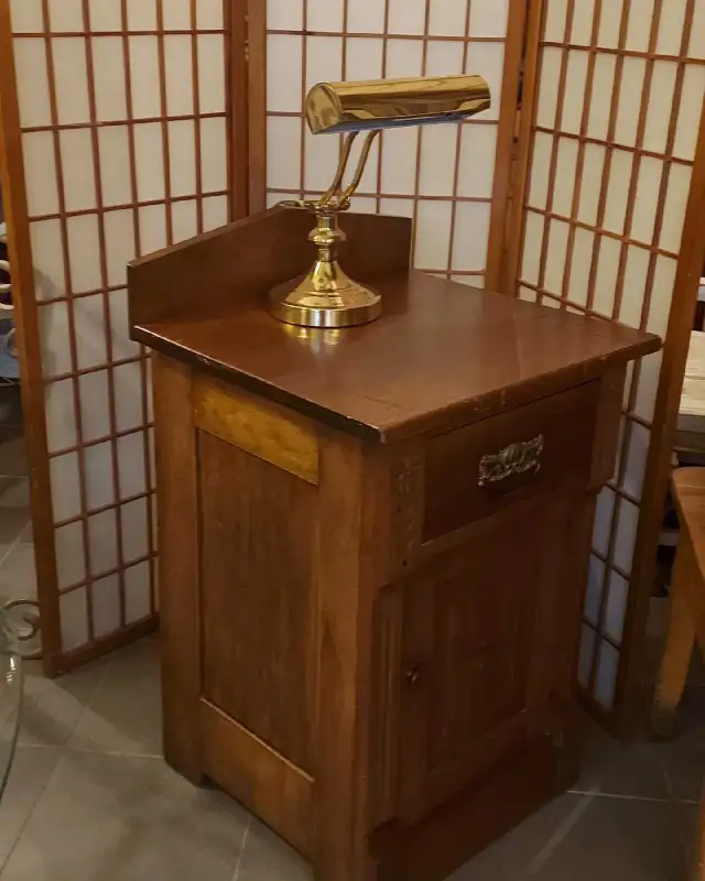 antique wooden side table/cabinet in Other Tables in City of Toronto - Image 4