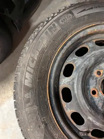 USED MICHELIN WINTER TIRES 195/65R15, 1 SET OF 4 TIRES WITH STEEL RIMS