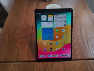 Apple iPad Air 3e génération - 10,5" - Gris 64gb, View more