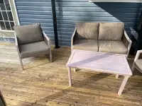 Four peice outdoor furniture set